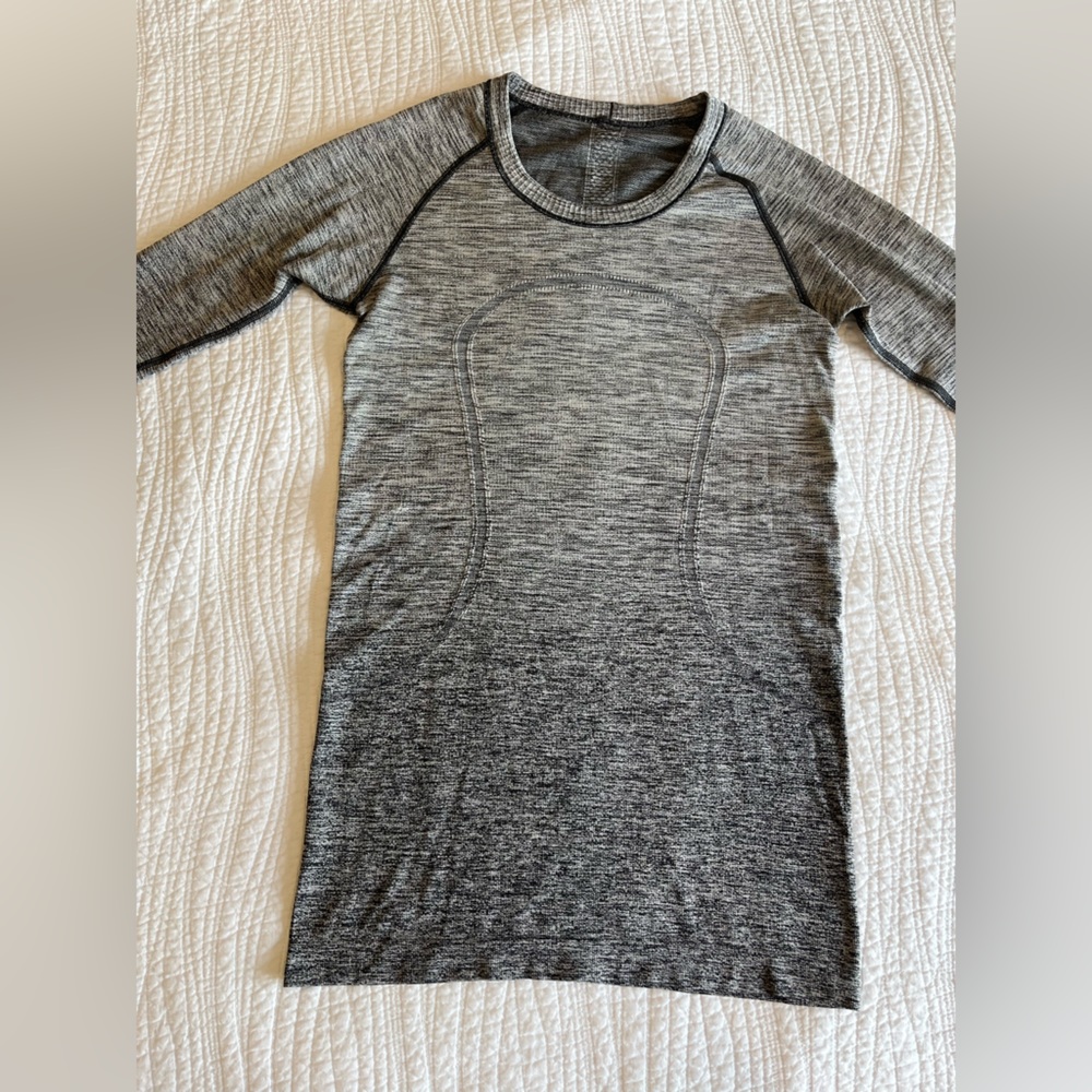Lululemon Swiftly Tech Long Sleeve